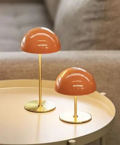 Along LED bord- / batterilampe, orange/messing (2 stk.)