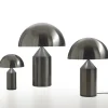 Atollo 239 bordlampe, satin sort nikkel