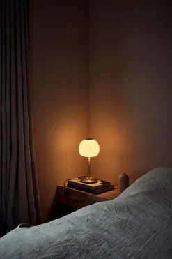 Ball Glass bordlampe, sand grey