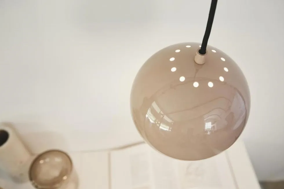 Ball pendel Ø18, blank nude