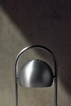 Ball Portable batterilampe / bordlampe, aluminium