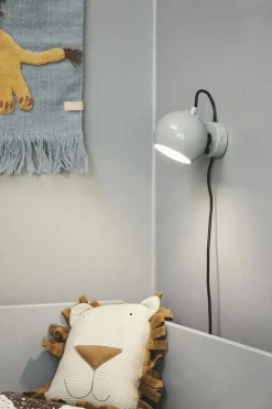 Ball væglampe, blank pale grey