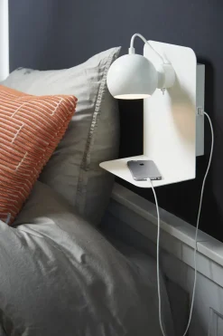 Ball væglampe m/USB, mat hvid