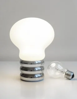 b.bulb batterilampe / bordlampe