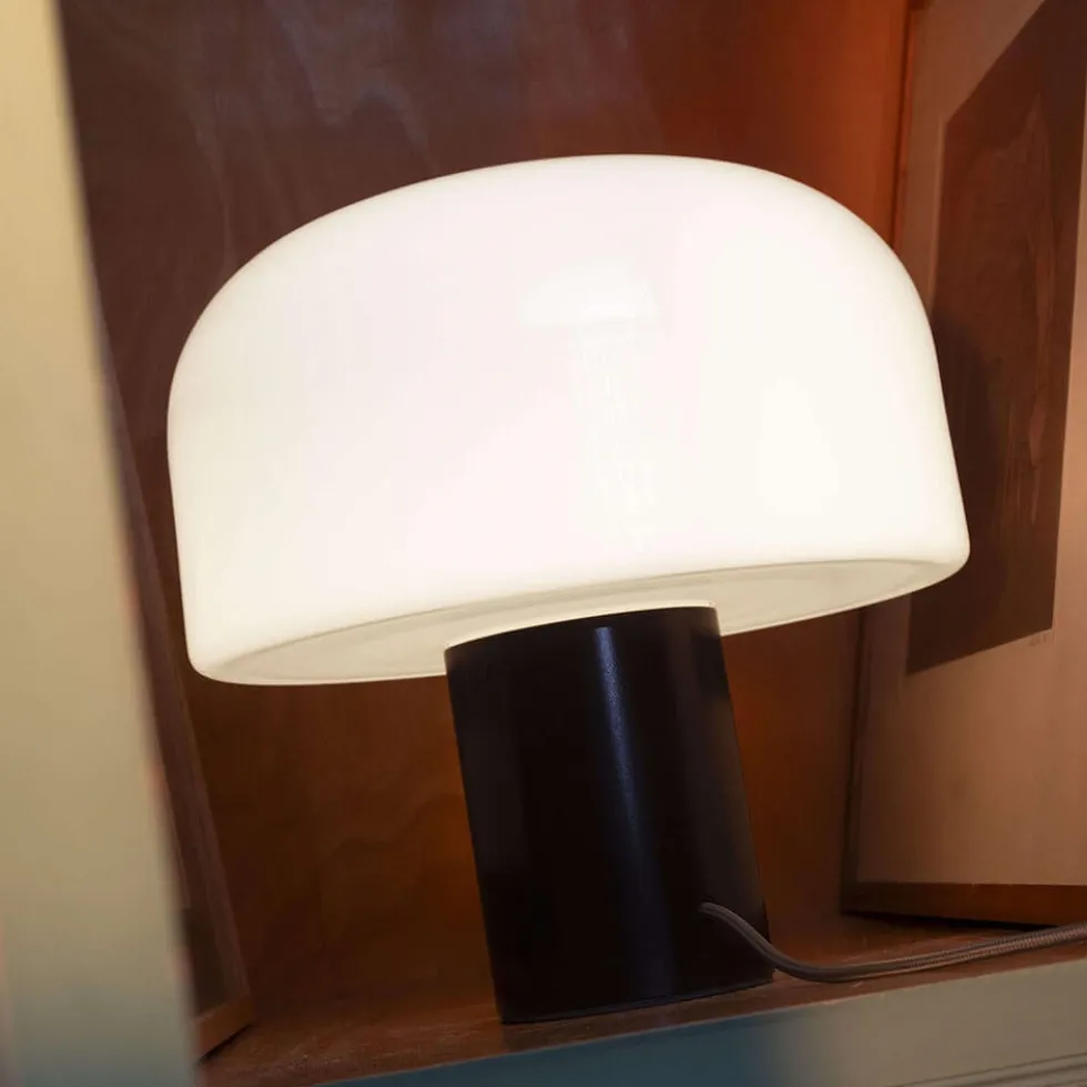Bellhop Glas T bordlampe, cioko