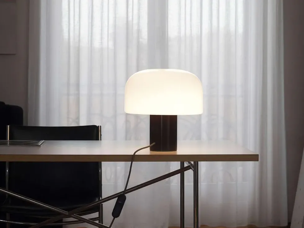 Bellhop Glas T bordlampe, cioko
