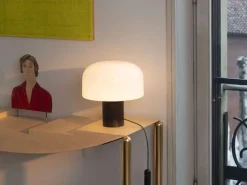 Bellhop Glas T bordlampe, cioko