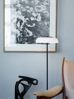 Blossi gulvlampe Ø29, sort/opal