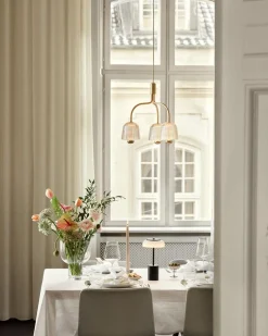 Blossi Mini Portable bordlampe / batterilampe, sort/opal