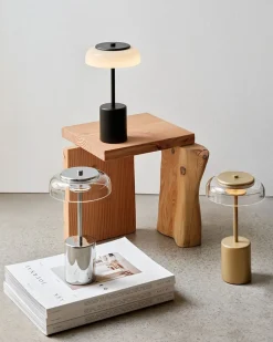 Blossi Mini Portable bordlampe / batterilampe, sort/opal