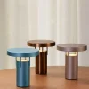 BringMe Portable Mini bordlampe / batterilampe, grøn