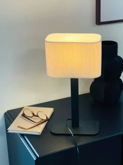 Calix bordlampe m/oval stofskærm, natur/sort