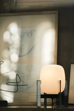 CESTITA METÁLICA bordlampe