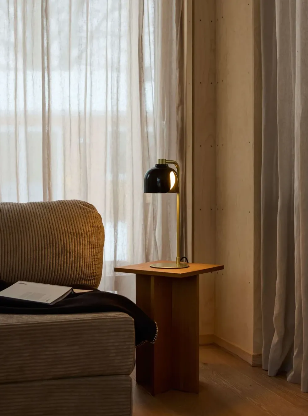 Decor Corolle bordlampe, sort/guld