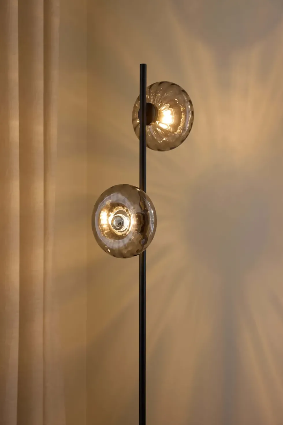 Decor Smoke Glass gulvlampe