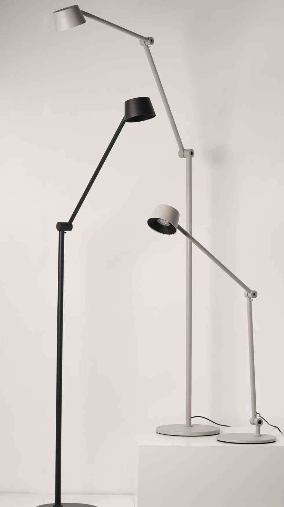 Direction T1 bordlampe, sort