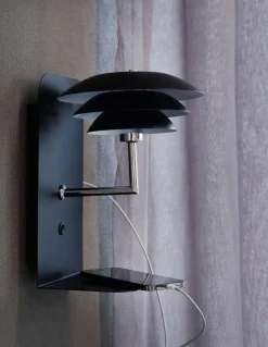 DL20 væglampe m/USB, sort