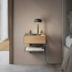 Emendo bordlampe med Qi trådløs oplader, emerald