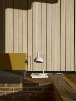 FJ Elements bordlampe, hvid