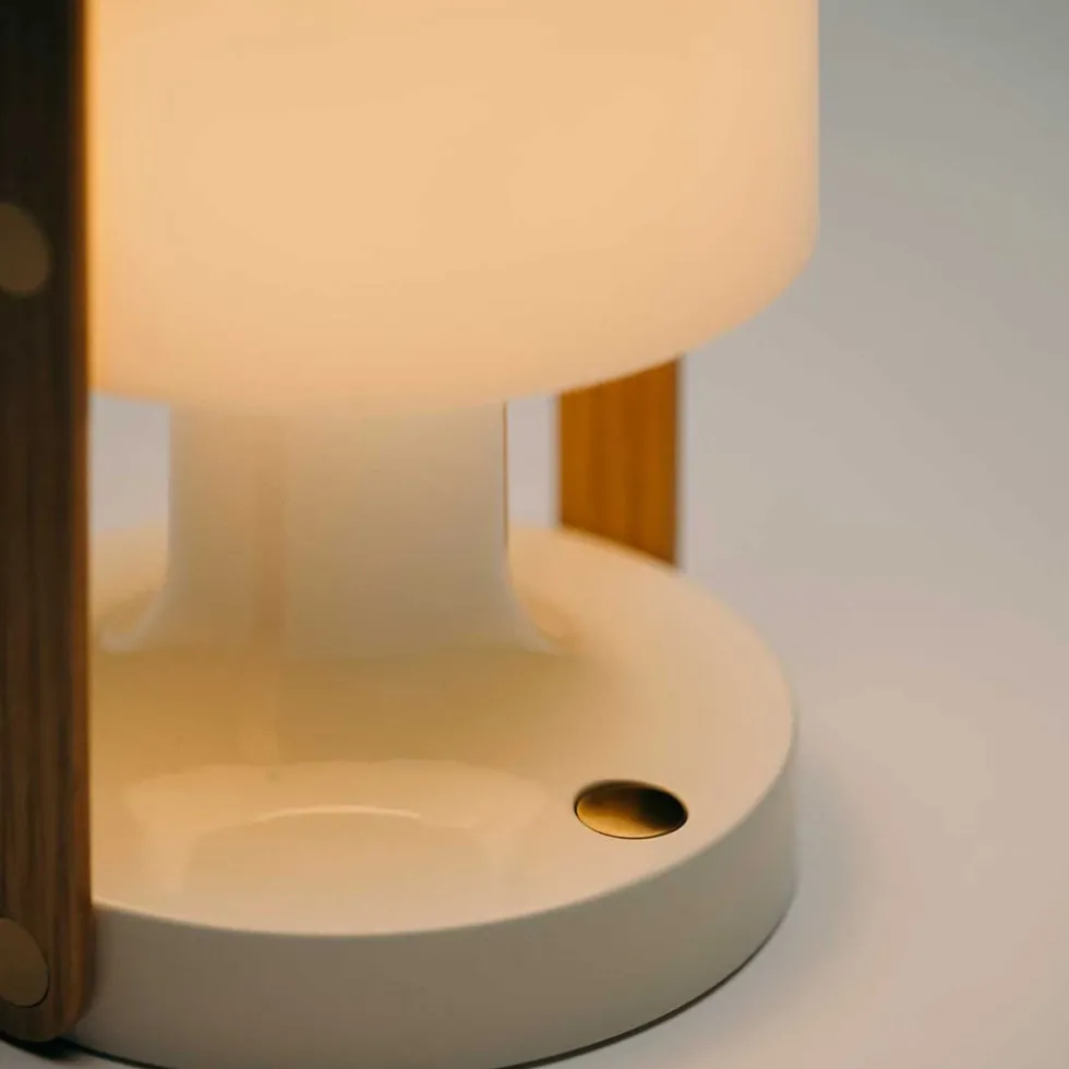 FollowMe Glossy batterilampe / bordlampe, hvid