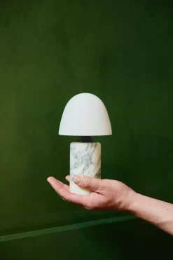 Fuse Portable batterilampe / bordlampe