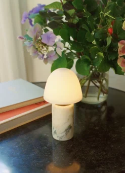Fuse Portable batterilampe / bordlampe