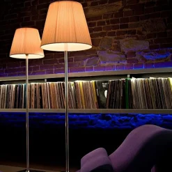 Ktribe F2 gulvlampe, transparent