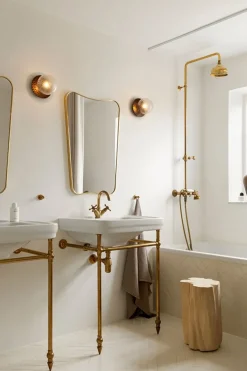 Liila 1 medium væglampe / loftlampe, mørk bronze/opal