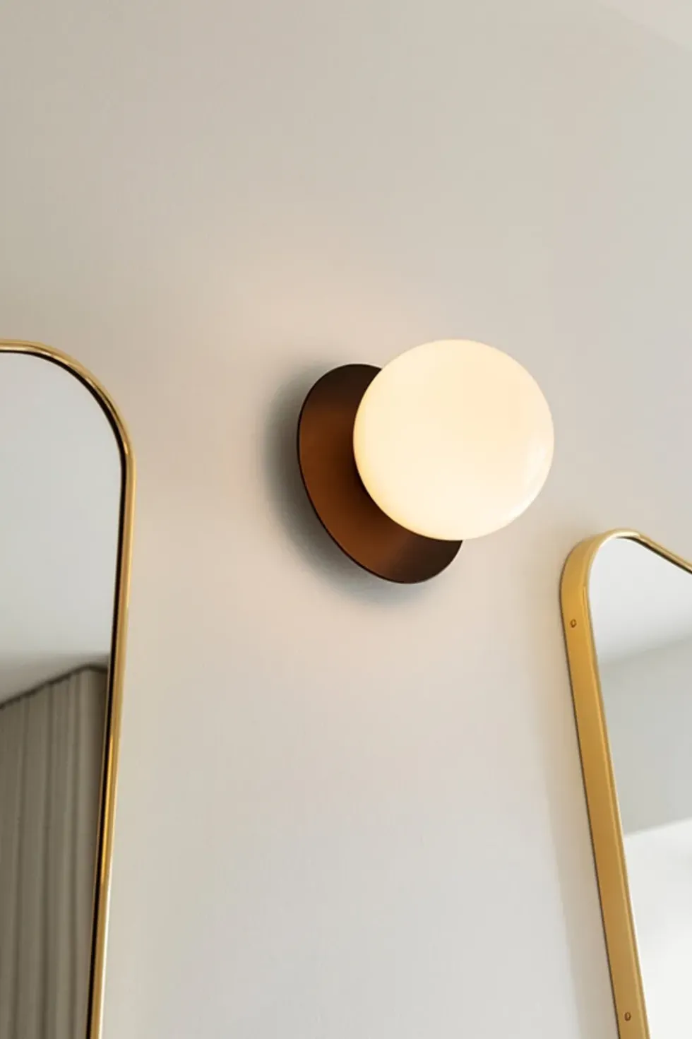 Liila 1 medium væglampe / loftlampe, sort/klar