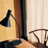 LYSS bordlampe, mat sort