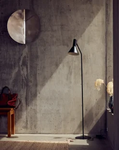 LYSS gulvlampe, mat sort