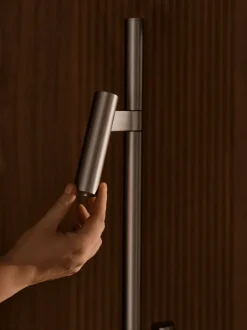 Makoto gulvlampe, satin krom