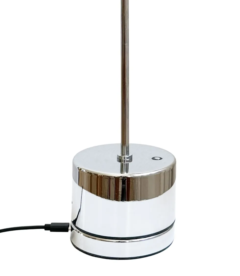 MooveLIGHT batterilampe / bordlampe m/trådløs oplader, krom