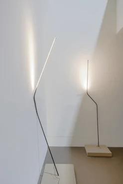 NEO gulvlampe, sort