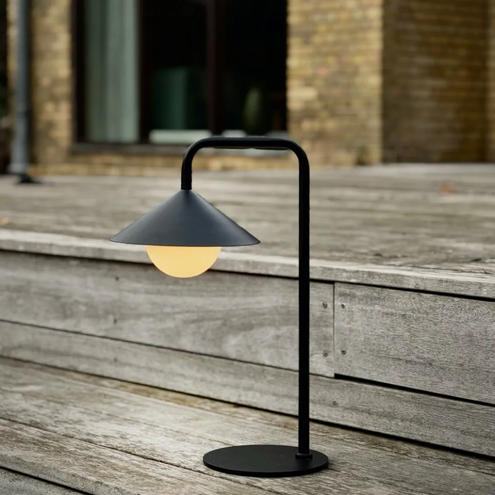 Nova Outdoor bord- / batterilampe m/lysbold og fjernbetjening