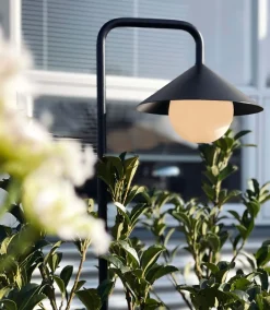 Nova Outdoor havespyd / batterilampe m/lysbold og fjernbetjening