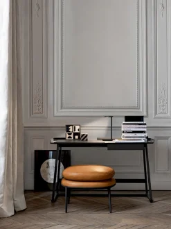 Oblique bordlampe, blank grå