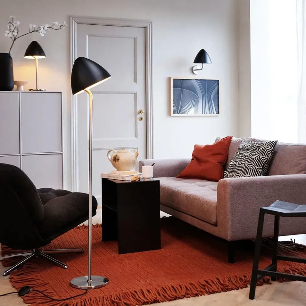 Oulu bordlampe, sort/børstet stål