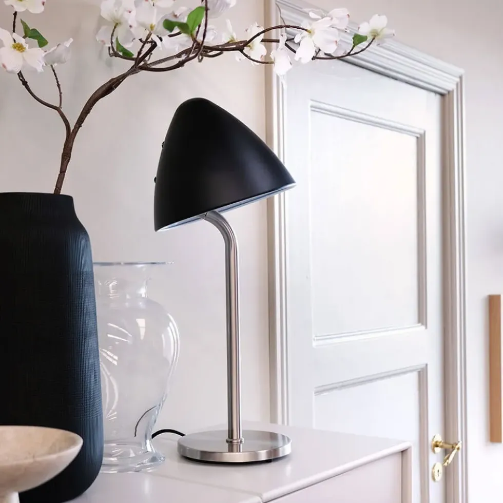 Oulu bordlampe, sort/børstet stål