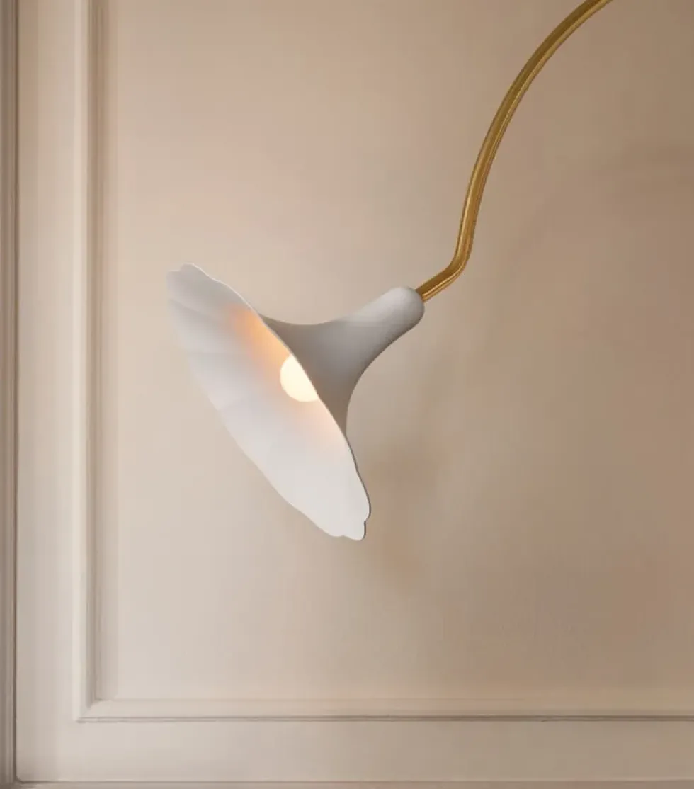 Petalii gulvlampe, poleret messing/hvid
