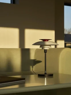 PH 80 Portable batterilampe / bordlampe, opal/krom