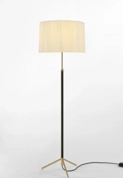 Pie de salón Gulvlampe G2 natur/messing