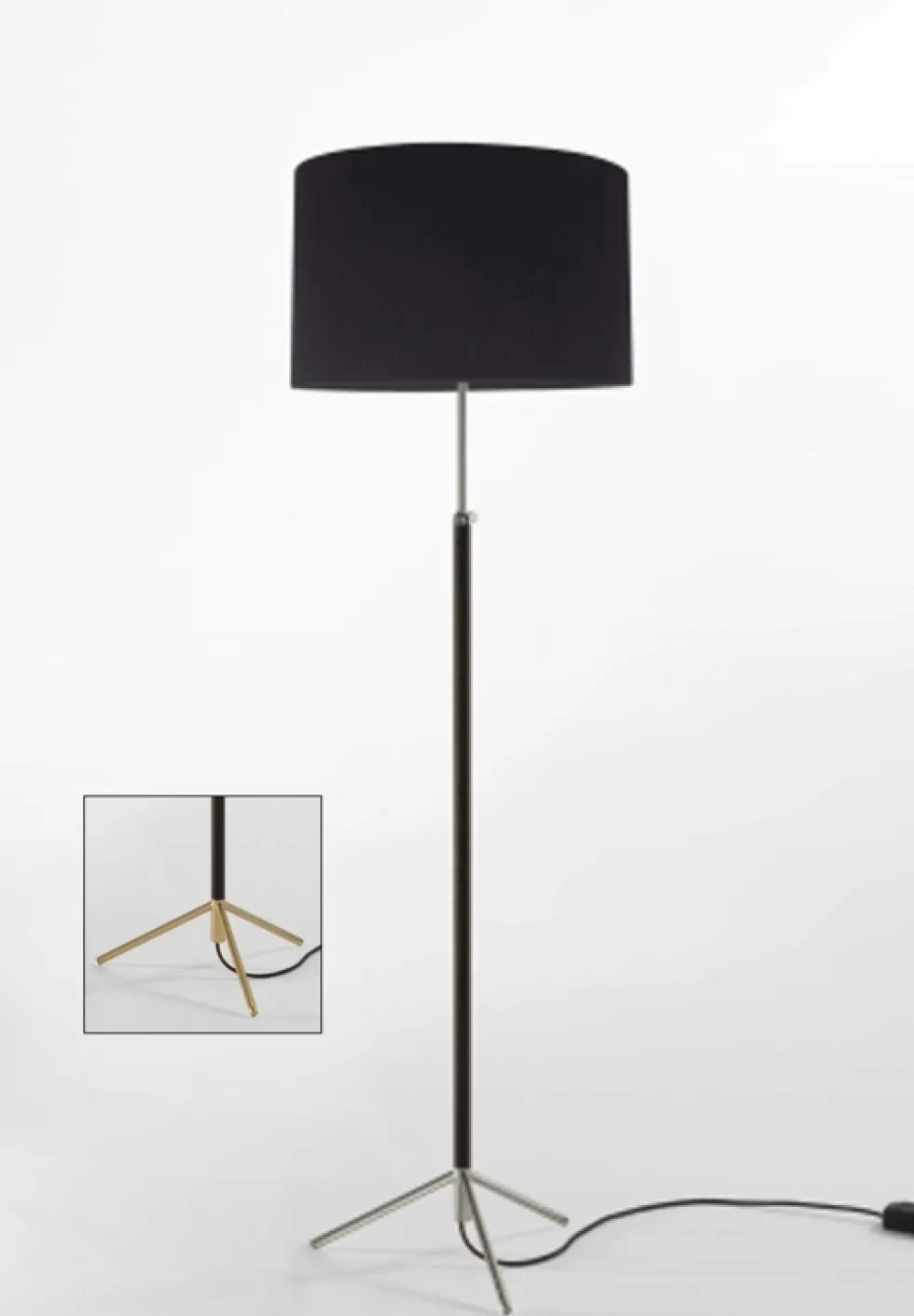 Pie de salón Gulvlampe G2 sort/messing