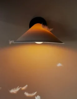 Plume væglampe m. ledning, sort/polycarbonat
