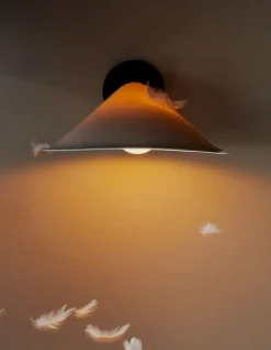 Plume væglampe m. ledning, sort/porcelæn