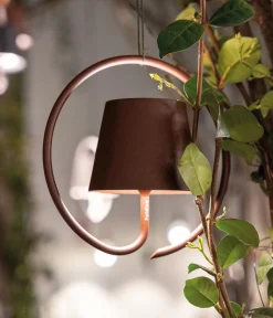 Poldina batterilampe / pendel, corten