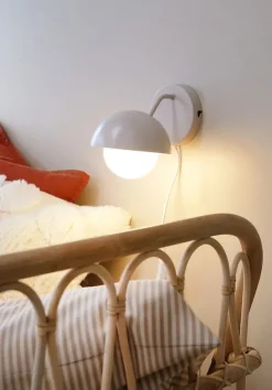 Rose væglampe, mat beige