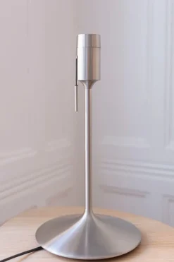 Santé bordstander m/USB, stål