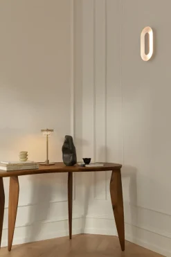 Sasi Small væglampe, messing