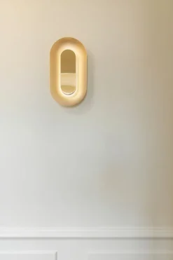 Sasi Small væglampe, messing